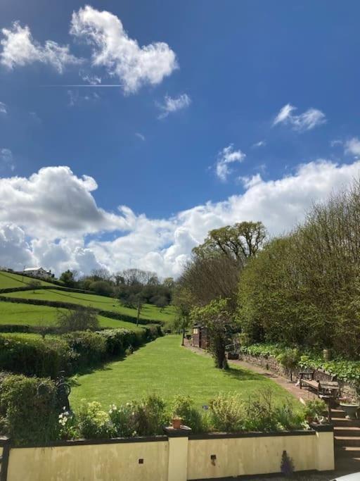 Charming Countryside Cottage Ground Floor Apartment In Combeinteignhead Devon Bishopsteignton Экстерьер фото